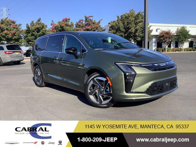 2027 Chrysler Pacifica Limited for sale in Manteca, CA