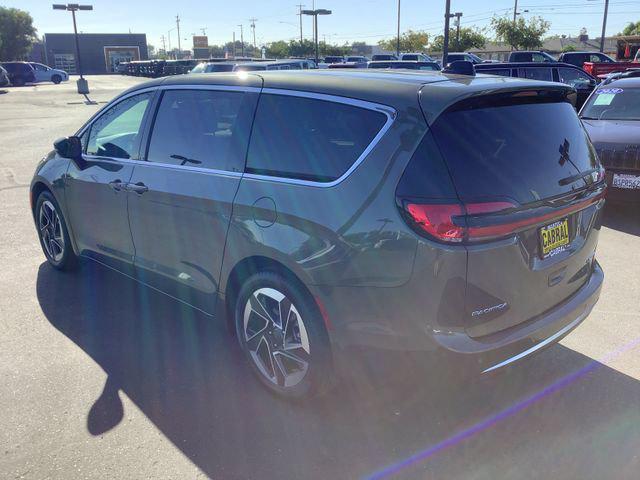 2027 Chrysler Pacifica Limited