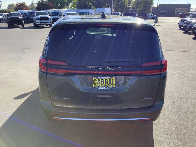 2027 Chrysler Pacifica Limited