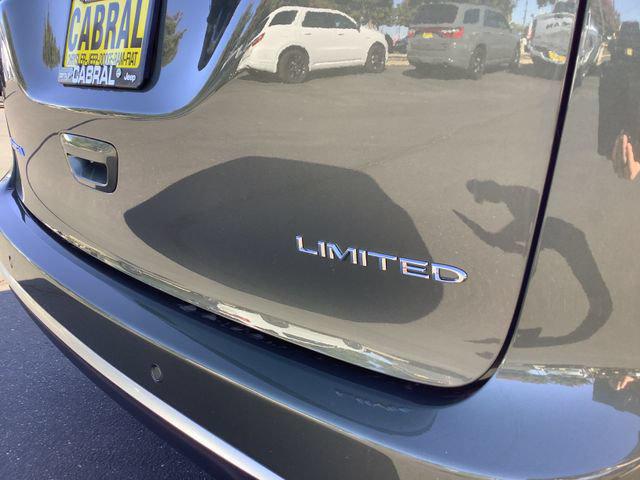 2027 Chrysler Pacifica Limited
