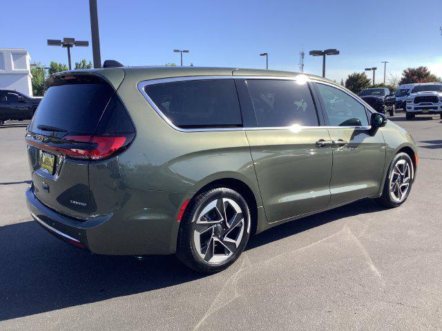 2027 Chrysler Pacifica Limited