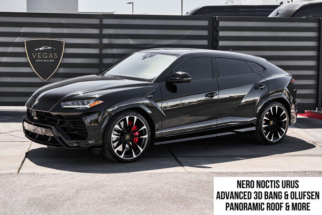 2022 Lamborghini Urus 4.0 V8 Graphite Capsule's photo
