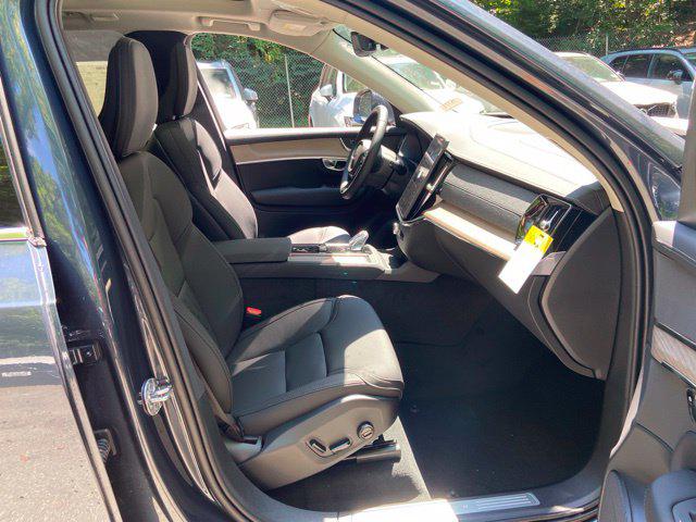 2026 Volvo XC90 Plus, B6 AWD Gas mild hybrid, Gasoline, Bright, 7 Seats