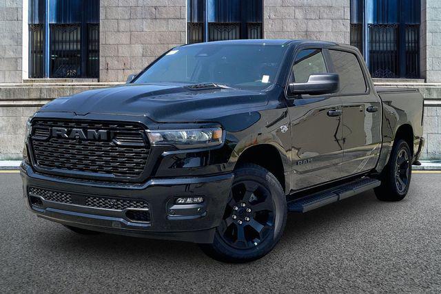 2026 RAM 1500 RAM 1500 EXPRESS CREW CAB 4X4 57 BOX