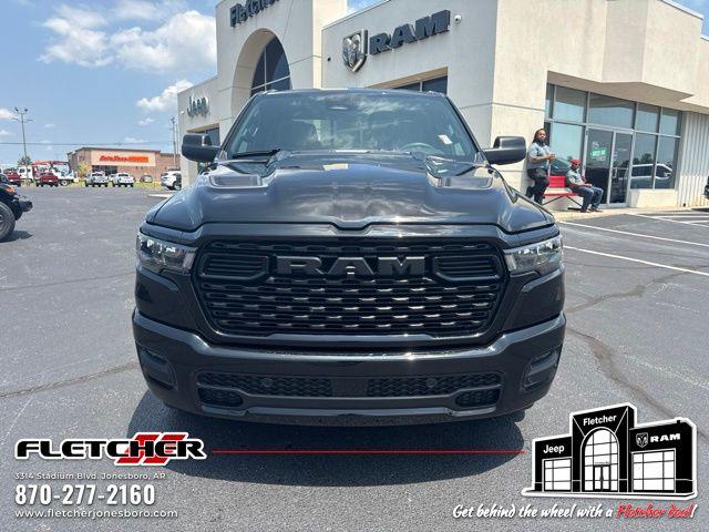 2026 RAM Ram 1500 RAM 1500 EXPRESS CREW CAB 4X4 57 BOX