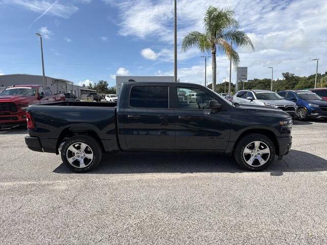 2026 RAM 1500 RAM 1500 EXPRESS CREW CAB 4X2 57 BOX
