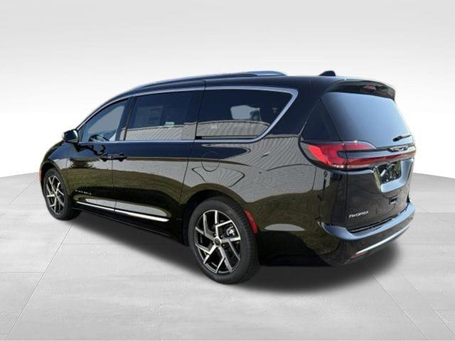 2027 Chrysler Pacifica PACIFICA PINNACLE