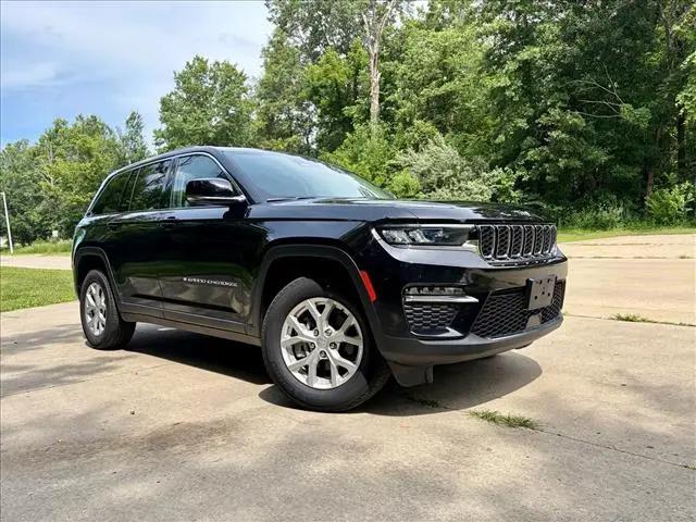 2023 Jeep Grand Cherokee Limited 4x4 for sale in Salem, IL