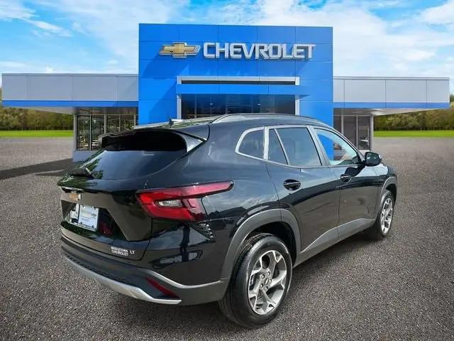 2026 Chevrolet Trax FWD LT