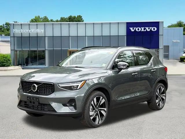 2026 Volvo XC40 Ultra, B5 AWD Gas mild hybrid, Dark for sale in Wappingers Falls, NY