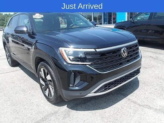 2025 Volkswagen Atlas Cross Sport 2.0T SE w/Technology for sale in Butler, PA