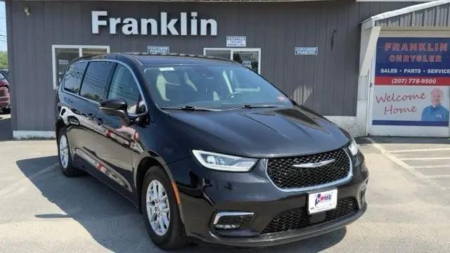 2023 Chrysler Pacifica Touring L for sale in Farmington, ME