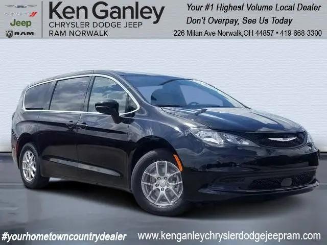 2027 Chrysler Pacifica LX for sale in Norwalk, OH