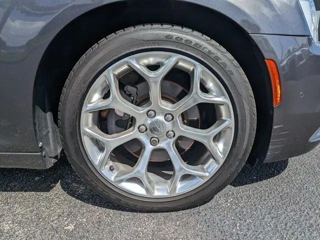 2018 Chrysler 300 300C
