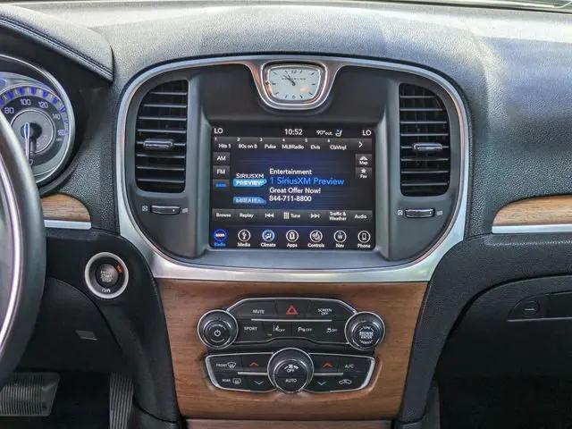 2018 Chrysler 300 300C