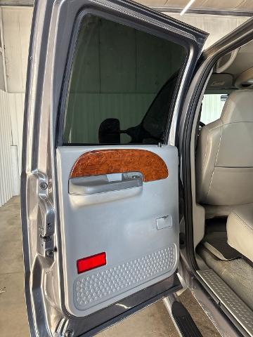 2003 Ford F-250 Lariat