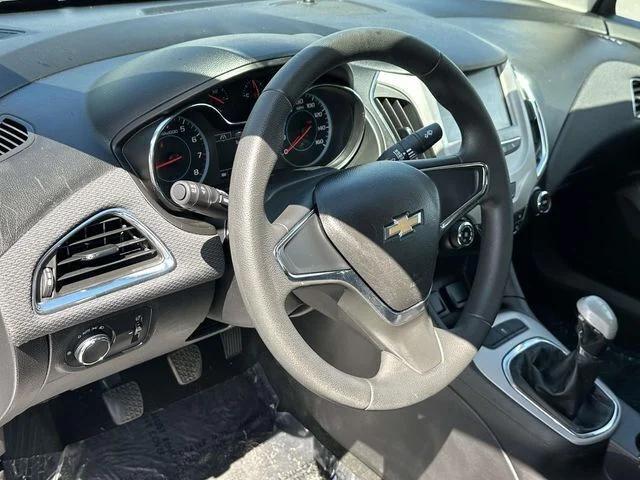 2017 Chevrolet Cruze LS Manual 2017 Chevrolet Cruze LS Manual