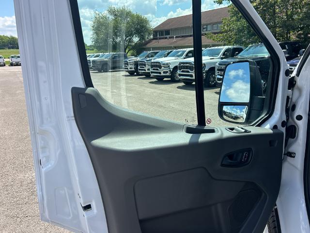 2025 Ford Transit Cargo Van Base