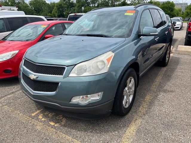 2009 Chevrolet Traverse LT for sale in Sterling Heights, MI