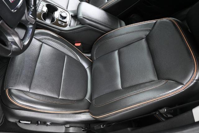2021 GMC Acadia AWD AT4