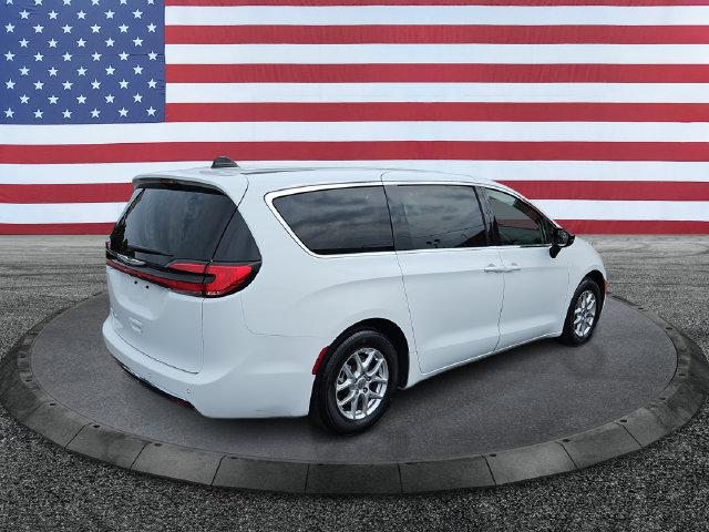2024 Chrysler Pacifica Touring L 2024 Chrysler Pacifica Touring L