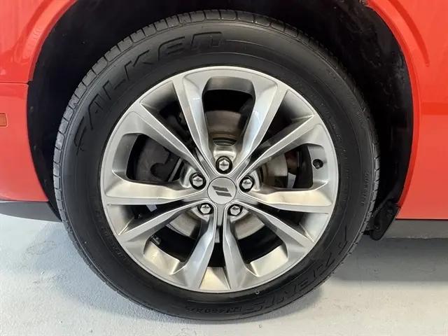 2020 Dodge Challenger SXT AWD