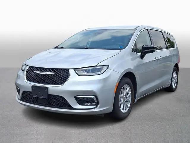 2024 Chrysler Pacifica Touring L for sale in Springfield, VA