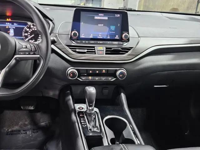2024 Nissan Altima SV FWD