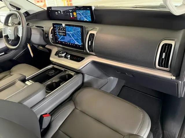 2026 Ford Expedition Max Active MAX