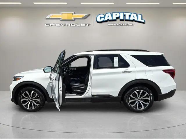 2022 Ford Explorer ST-Line
