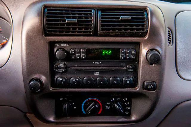 2002 Mazda 300 DS
