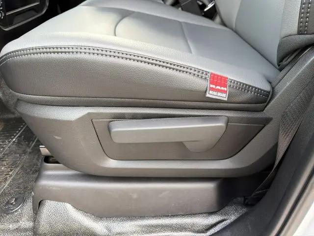 2026 Ram 3500 Tradesman/Big Horn