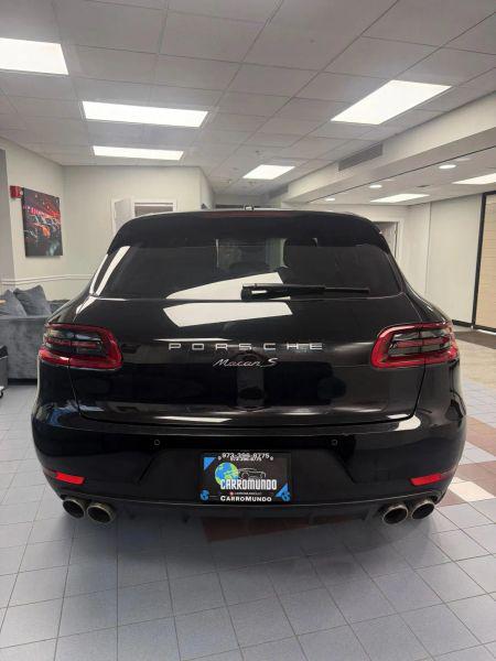 2016 Porsche Macan S