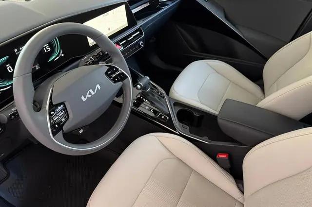 2026 Kia Niro EX