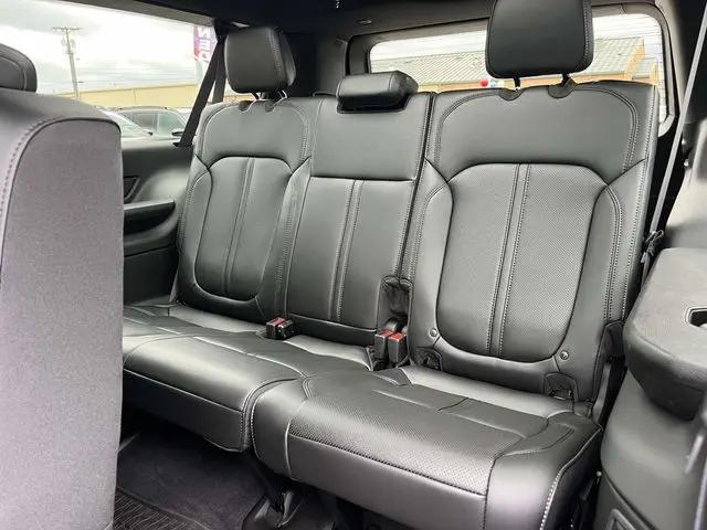 2026 Jeep Grand Wagoneer L 4x4