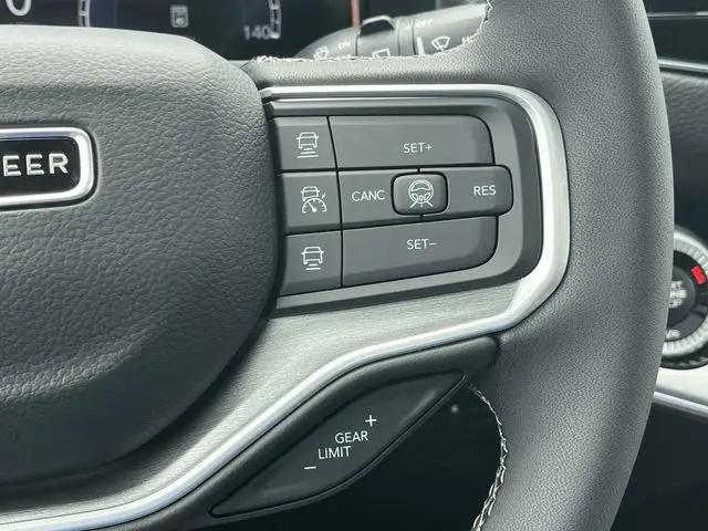 2026 Jeep Grand Wagoneer L 4x4