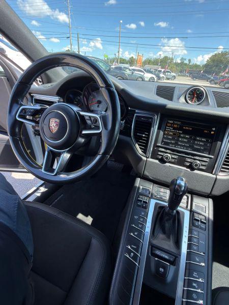 2015 Porsche Macan S