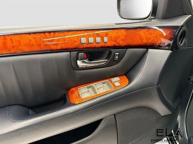 2004 Lexus LS 430 430
