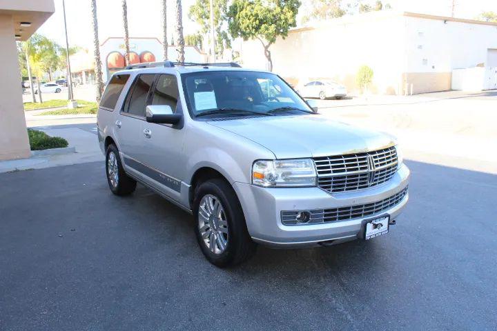 2012 Lincoln Navigator Base for sale in Long Beach, CA