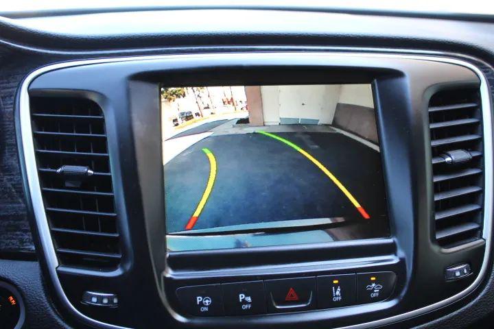 2016 Chrysler 200 C Platinum