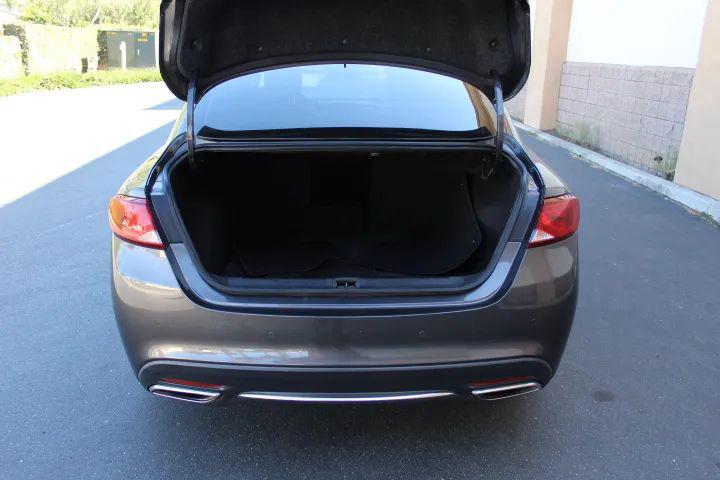 2016 Chrysler 200 C Platinum