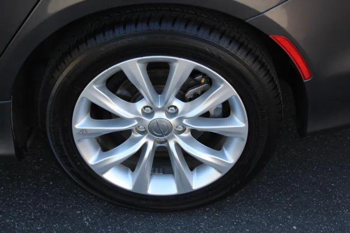 2016 Chrysler 200 C Platinum