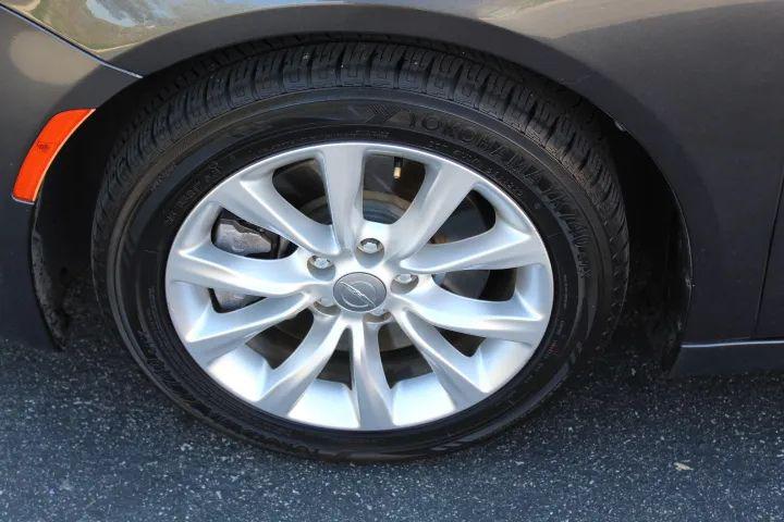 2016 Chrysler 200 C Platinum