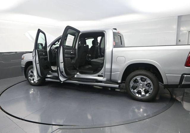 2026 Ram 1500 Lone Star Crew Cab 4x4 57 Box