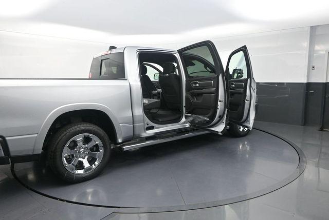 2026 Ram 1500 Lone Star Crew Cab 4x4 57 Box