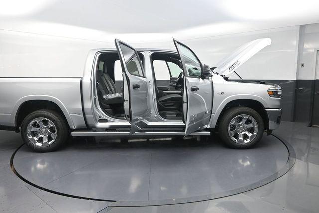 2026 Ram 1500 Lone Star Crew Cab 4x4 57 Box