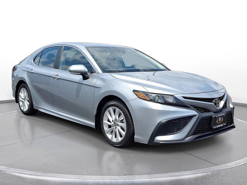 Celestial Silver Metallic 2024 Toyota Camry Sedan Front-Wheel Drive Automatic