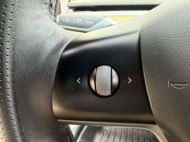2021 Tesla Model 3 Standard Range Plus Rear-Wheel Drive