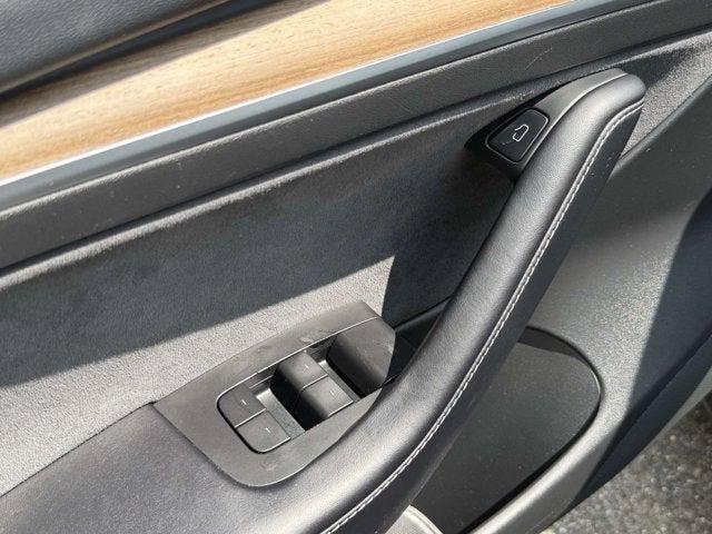 2021 Tesla Model 3 Standard Range Plus Rear-Wheel Drive