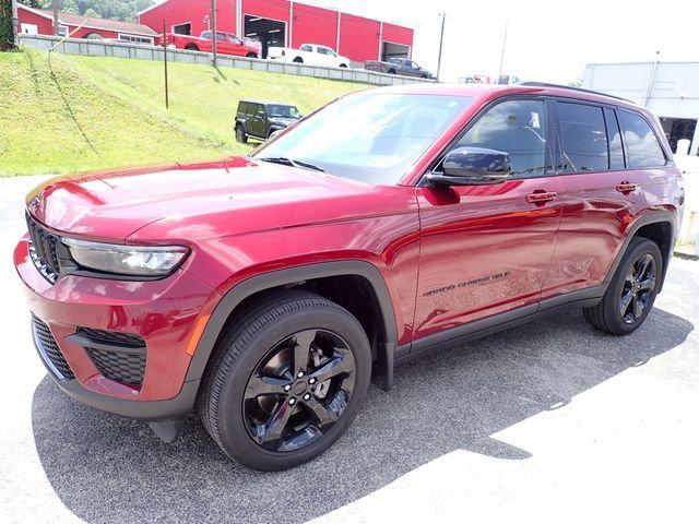 2023 Jeep Grand Cherokee Altitude 4x4 2023 Jeep Grand Cherokee Altitude 4x4